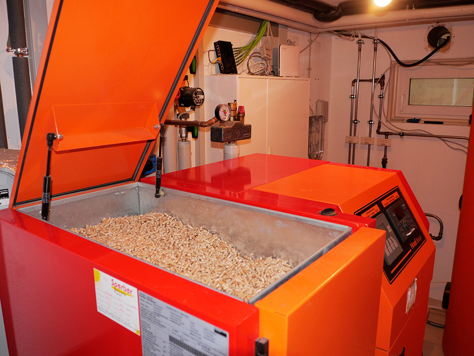 Palletheizung2 bei Frank Elektrotechnik GmbH in Buchen